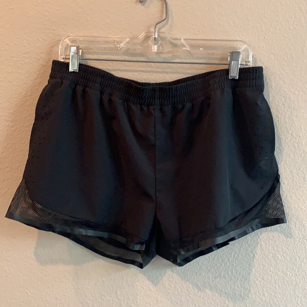 Fabletics Kylie Short - image 3